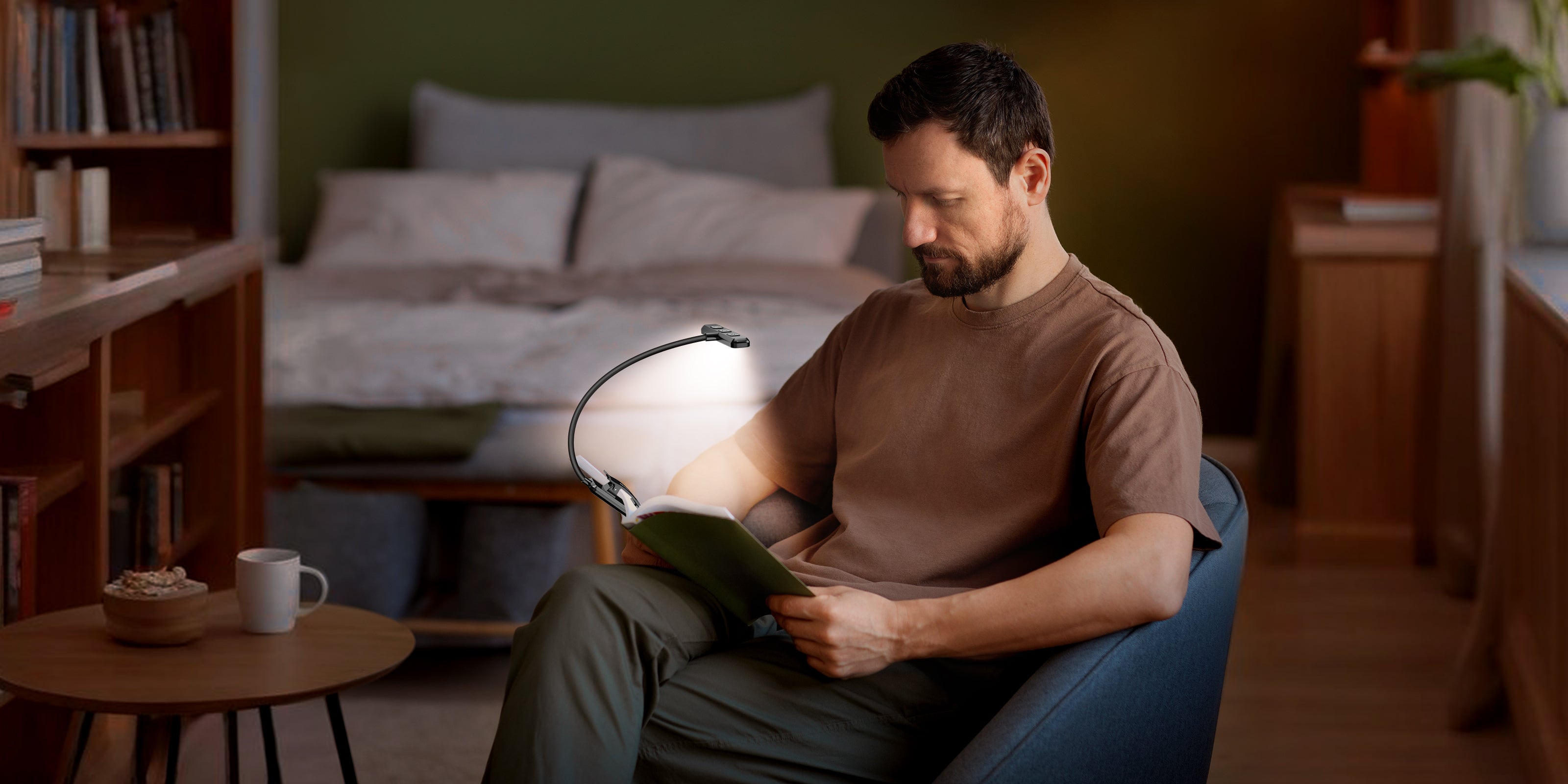 Gritin G1326 19-LED clip-on book light illuminating both pages of an open book